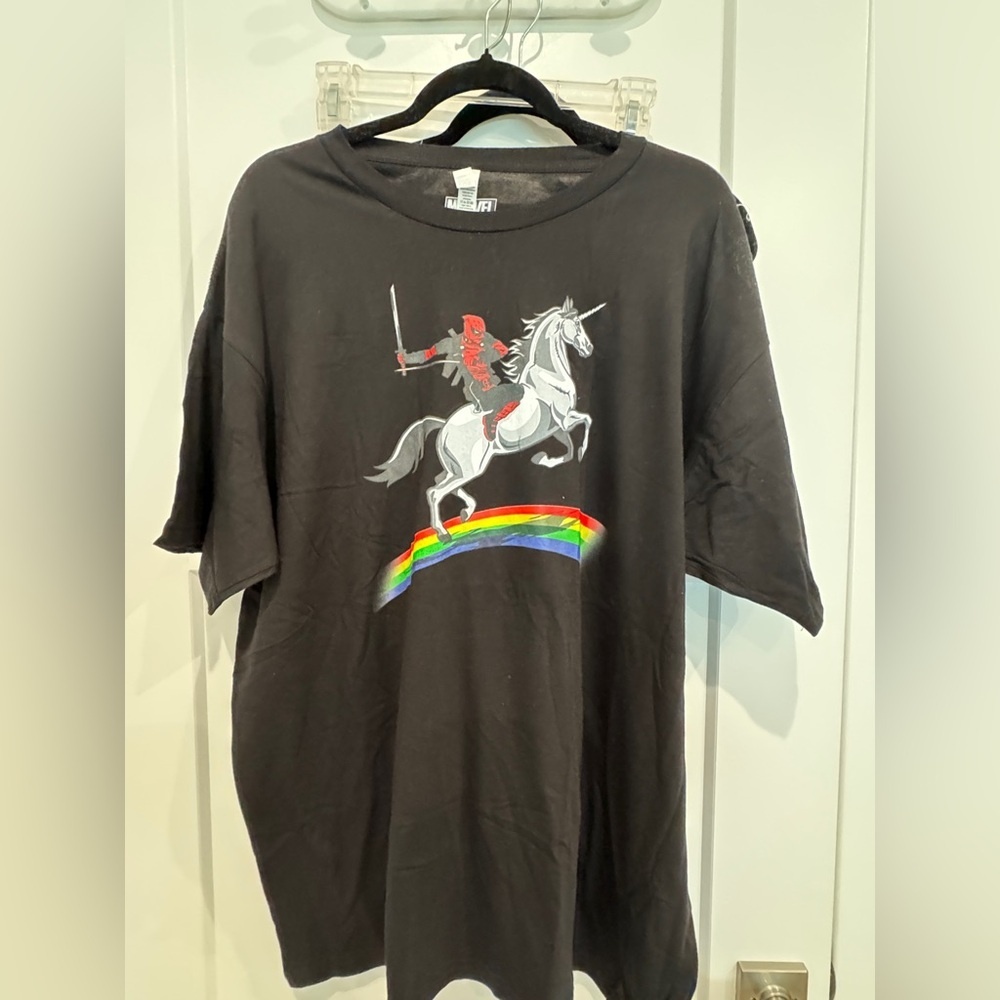 Marvel Deadpool T-Shirt (Adult 2XL)